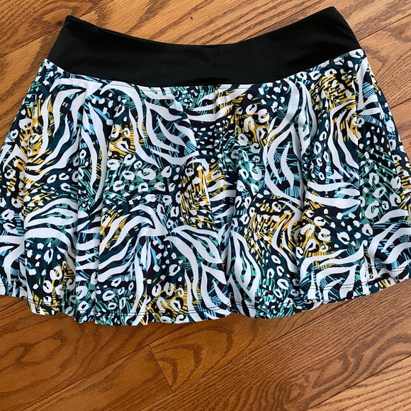 Dresses & Skirts - Amazon Tennis skirt